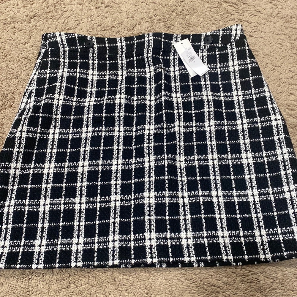 Banana republic women short skirt brand new with tag
